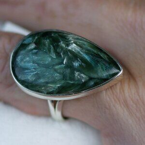 Large sterling silver seraphinite (chlorite jade) ring, sz 10. Ttl weight 8.43g